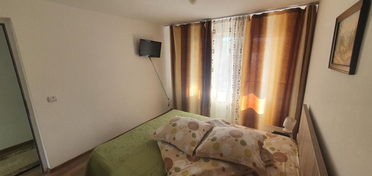 Casa Silvia Hotel Capatineni-Ungureni ภายนอก รูปภาพ