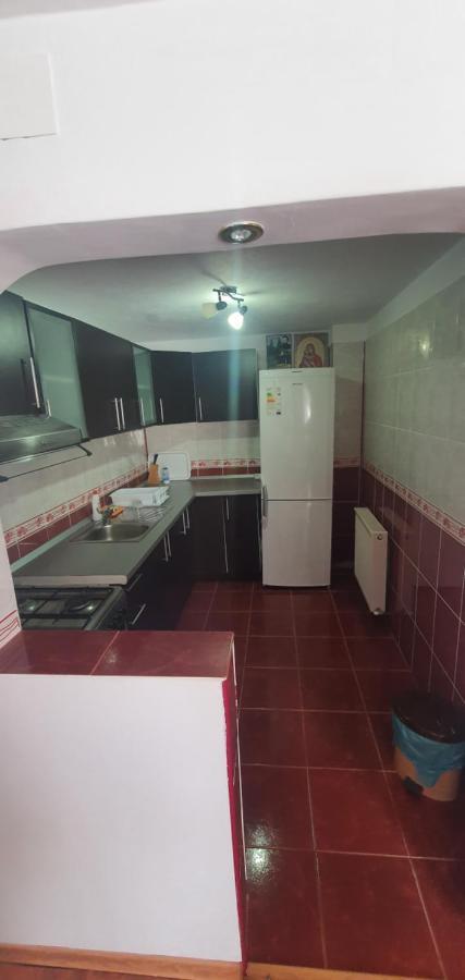 Casa Silvia Hotel Capatineni-Ungureni ภายนอก รูปภาพ