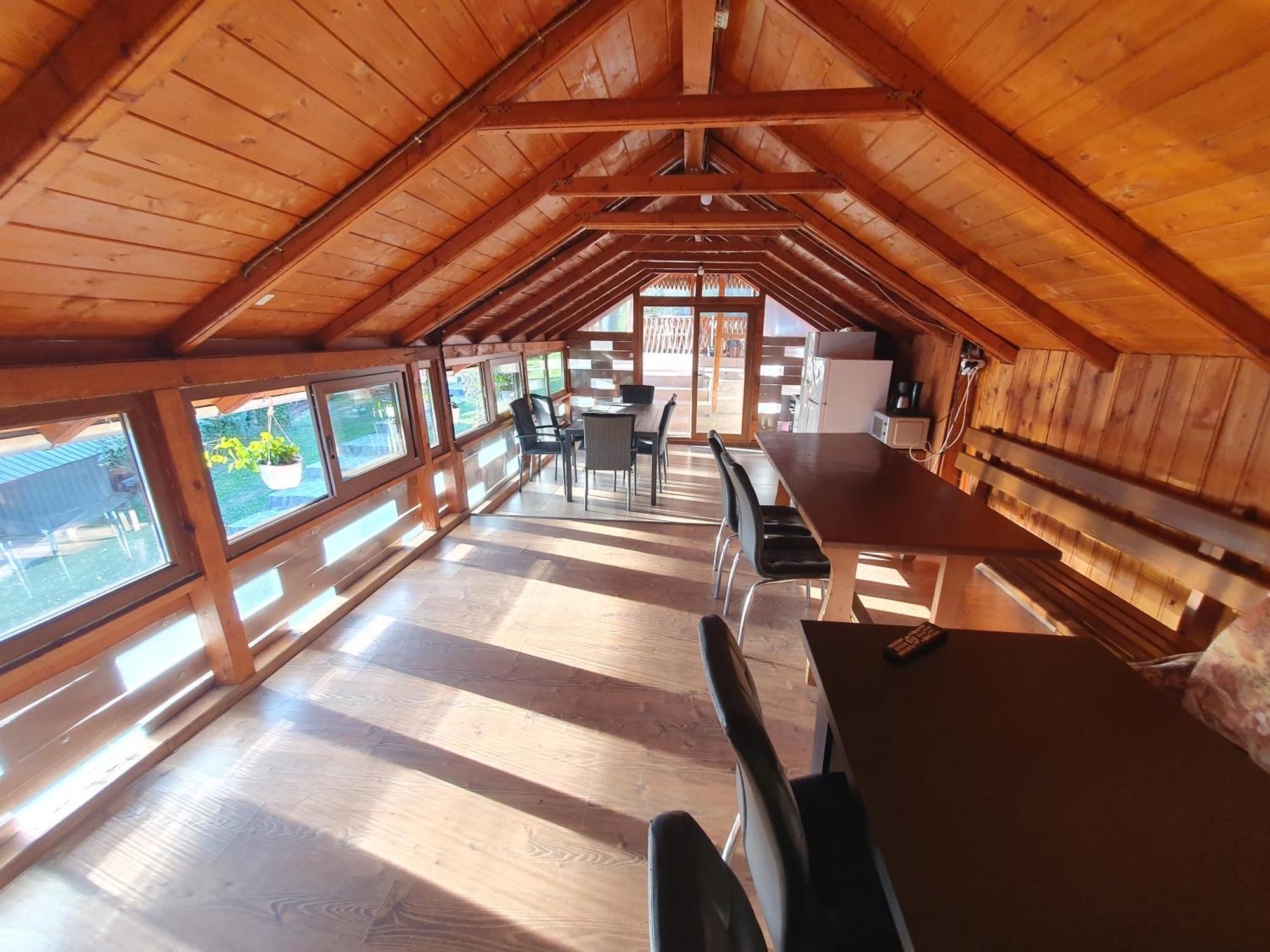 Casa Silvia Hotel Capatineni-Ungureni ภายนอก รูปภาพ