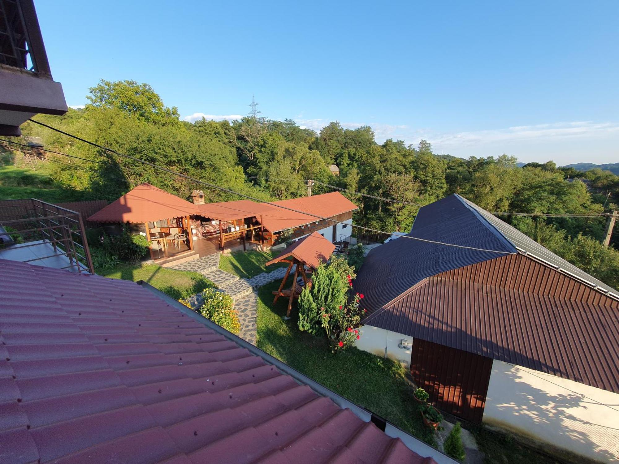 Casa Silvia Hotel Capatineni-Ungureni ภายนอก รูปภาพ