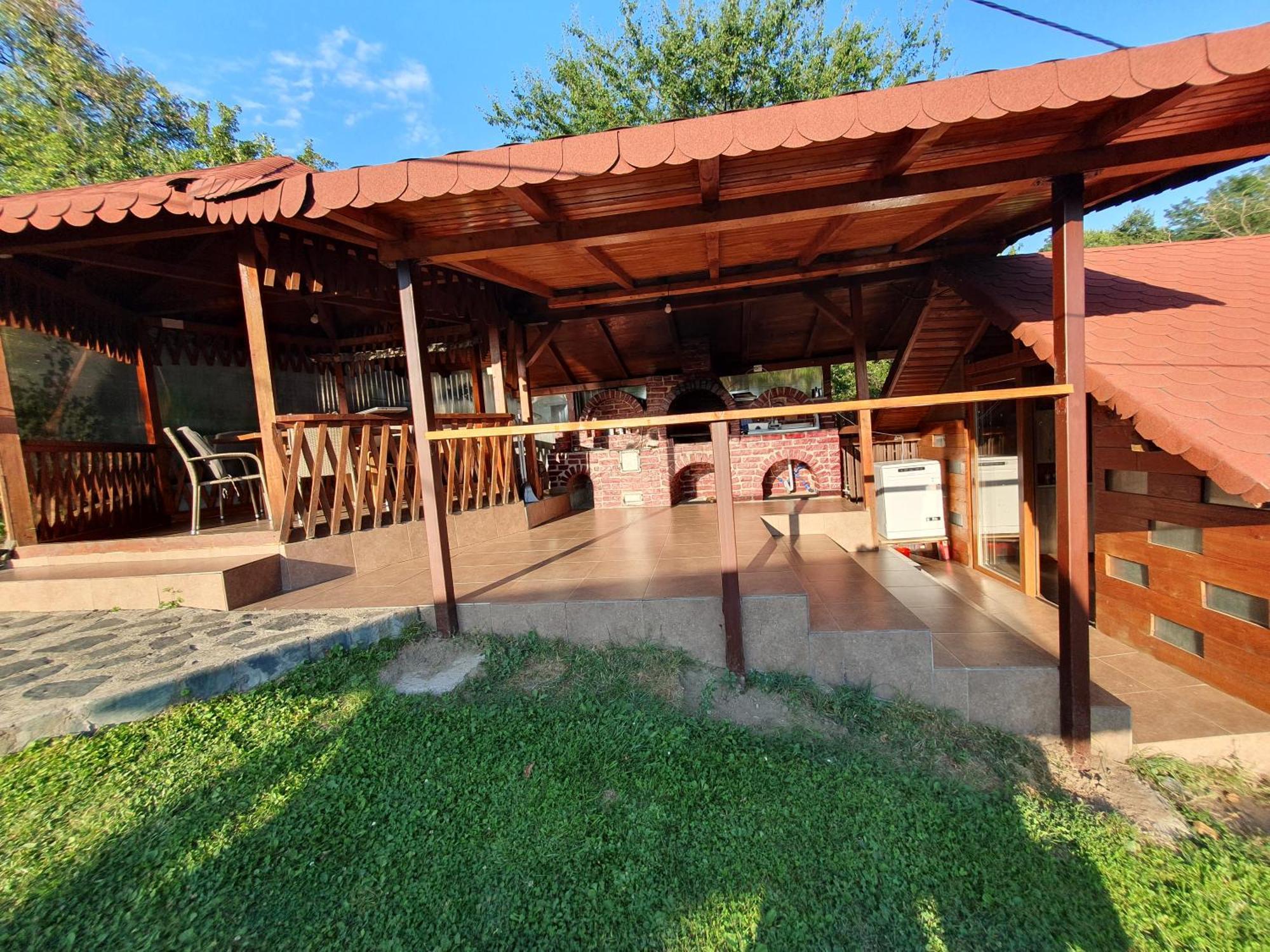 Casa Silvia Hotel Capatineni-Ungureni ภายนอก รูปภาพ